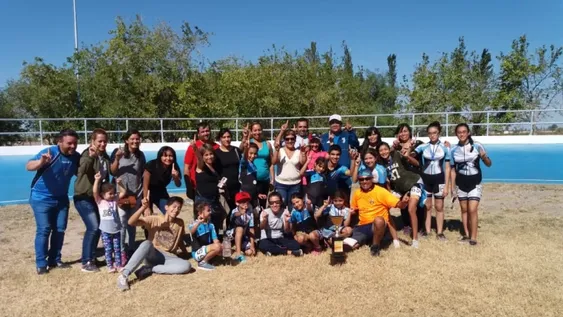 La Fundación Oscar Contrera se impuso en el Regional de escuelas de patín carrera