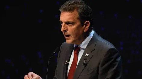 Massa anticipó que utilizará el swap chino para intervenir en el dólar y precancelar pagos al FMI