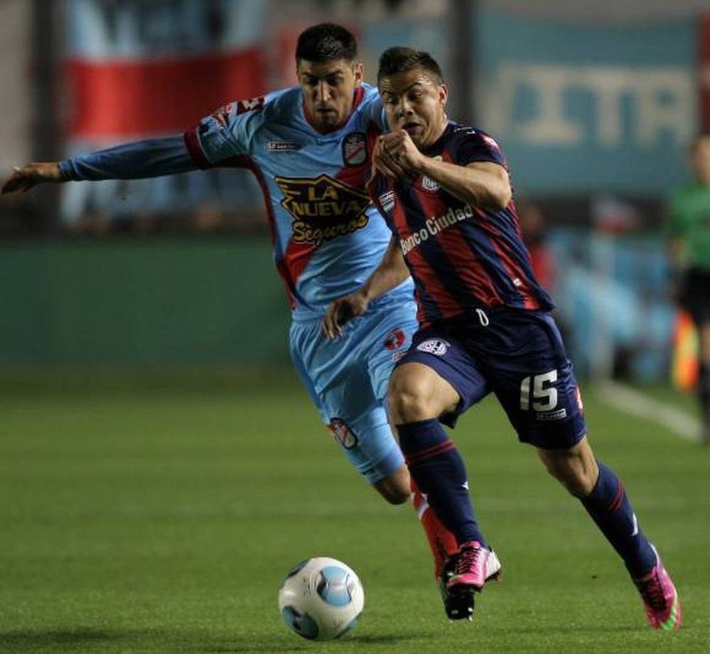 Arsenal lo ganó justo en el final
