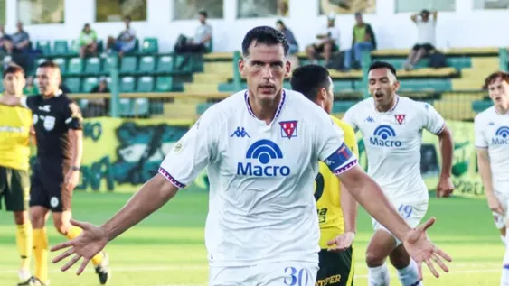 NEHUÉN PAZ, capitán y goleador del Matador.