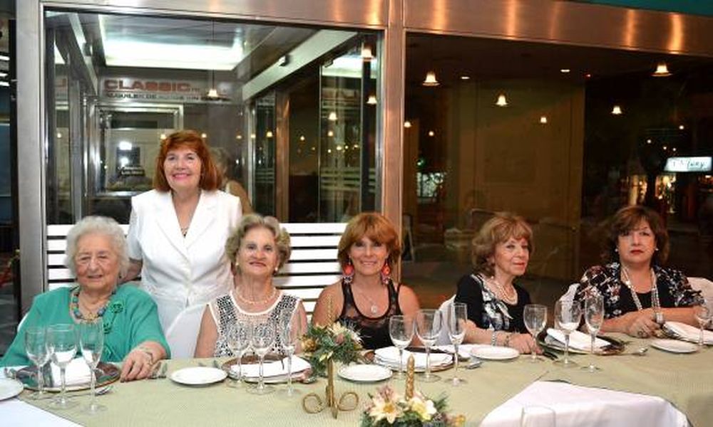 Cena de amigos del Museo Sarmiento