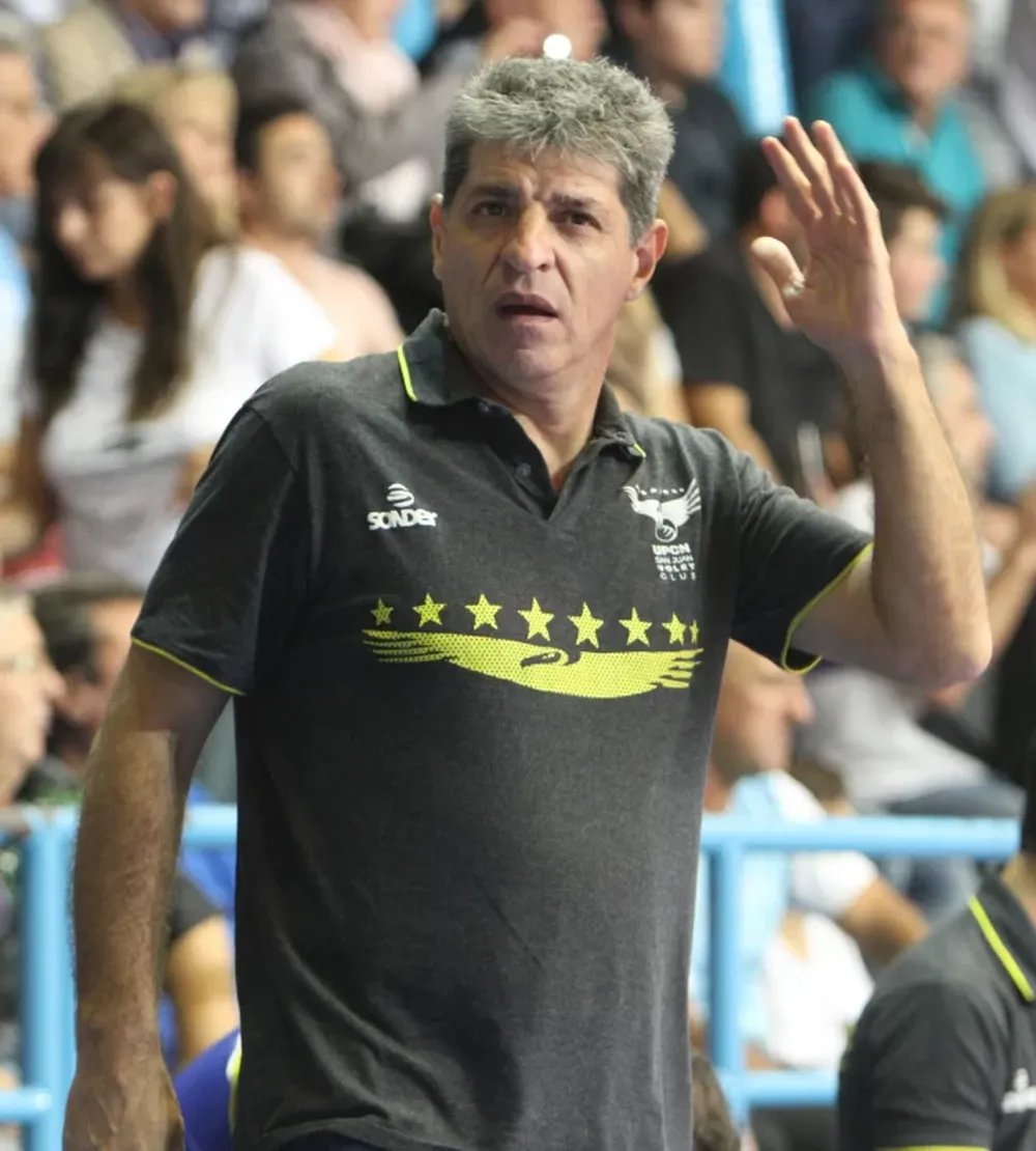 “Mi intención es charlar con el club”