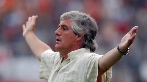 Renunció Rivoira y le apuntan a Cagna