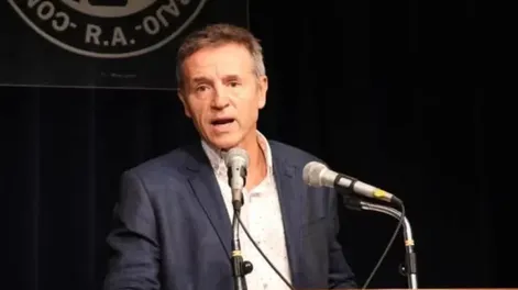 Jorge Sola, uno de los triunvirus.