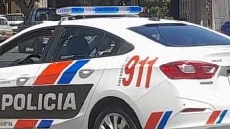 Dos jóvenes motociclistas terminaron fracturados en accidentes en Capital y Rawson