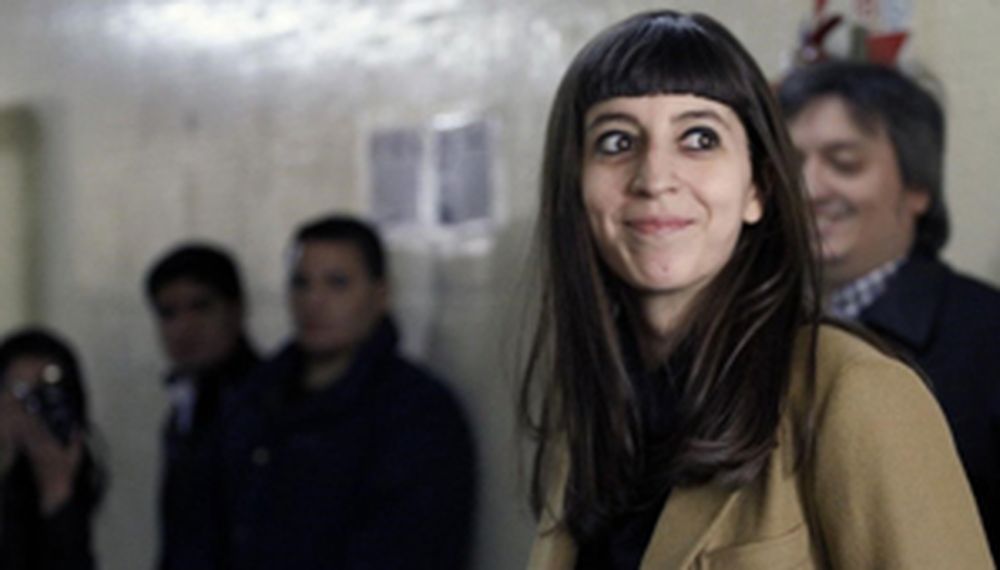 Florencia quiere que le devuelvan la plata de las cajas