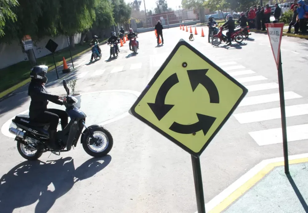 Licencia de conducir: 45% de jóvenes falla en la práctica en la primera vez