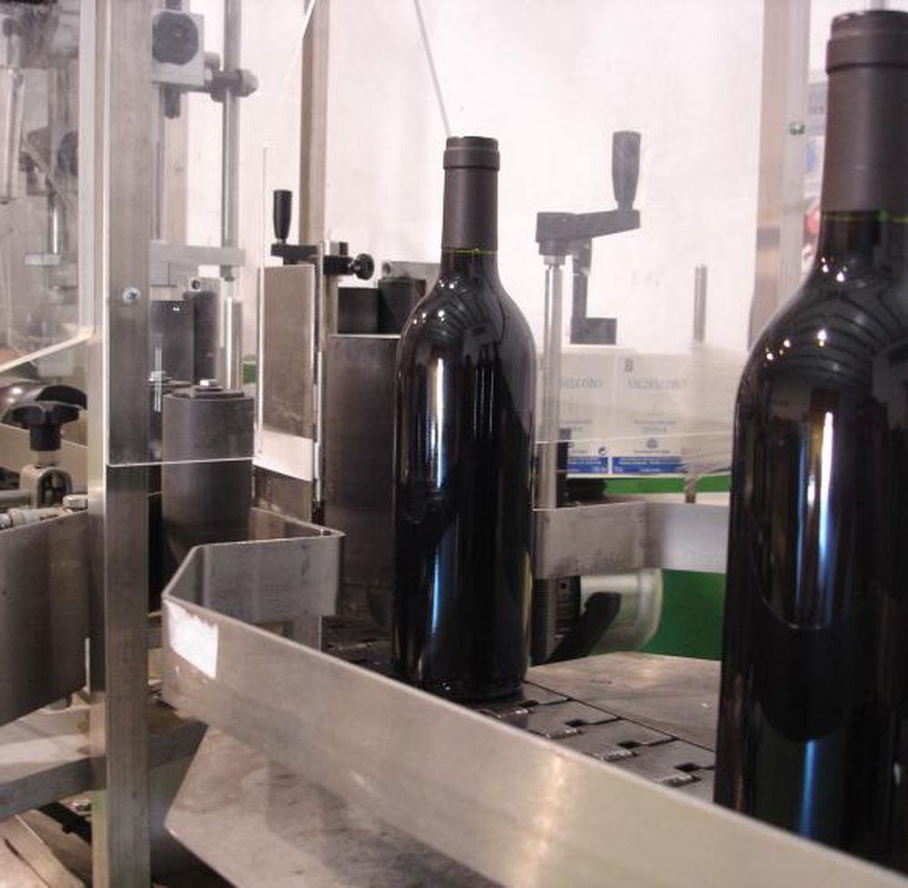 Lanzan un crédito para comprar equipamiento para bodegas