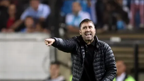 Coudet: “Sería muy boludo si vengo a Racing y me peleo con Milito”