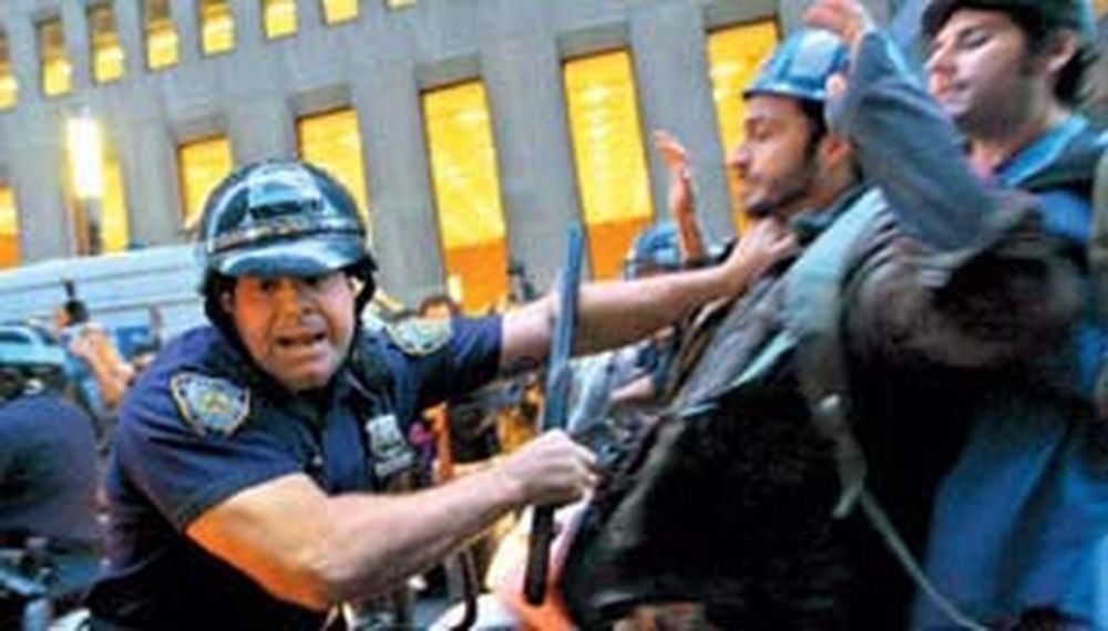 Los “indignados” llevan sus protestas a todo el mundo