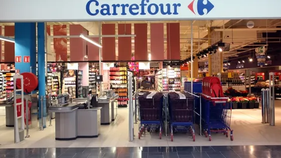 Hubo acuerdo entre empresarios y sindicalistas por Carrefour