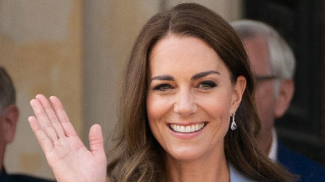 Kate Middleton vivió una incómoda situación durante un viaje y su reacción se hizo viral