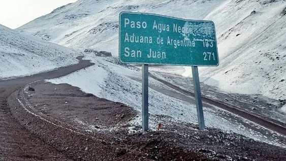 El Paso de Agua Negra continúa cerrado este lunes por trabajos de despeje