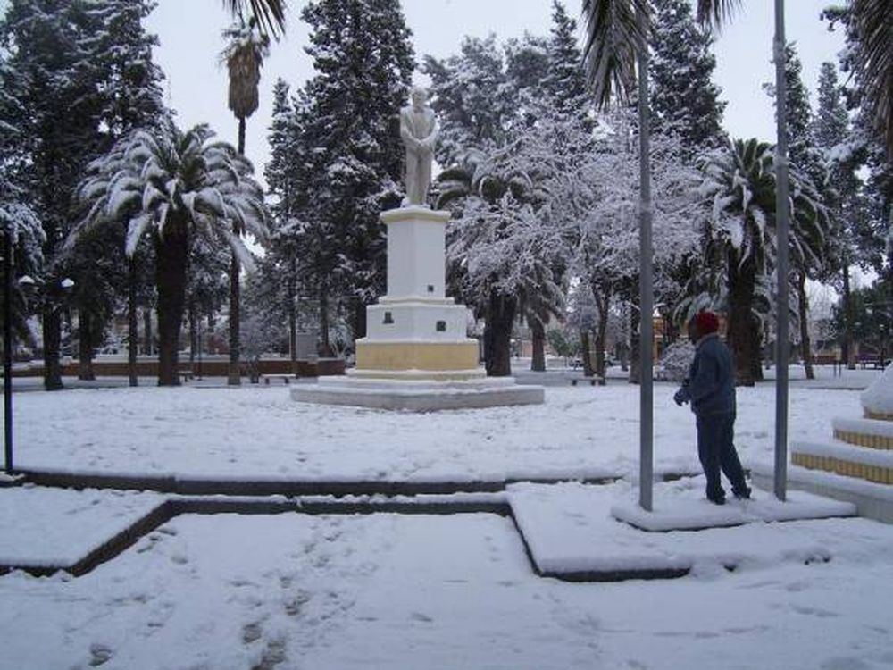 Anuncian más nieve para lunes y martes