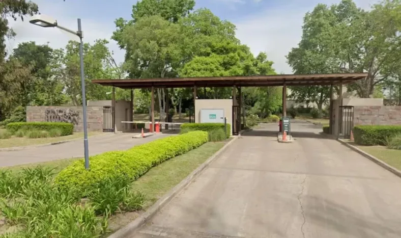 Murió el chico de 14 años que mató a su padre a tiros e hirió a su mamá y a su hermana