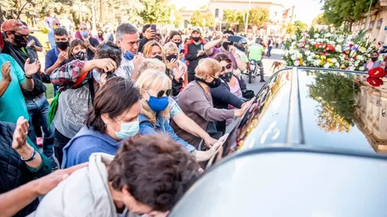 Todo Junín salió a las calles para despedir con dolor a Mario Meoni