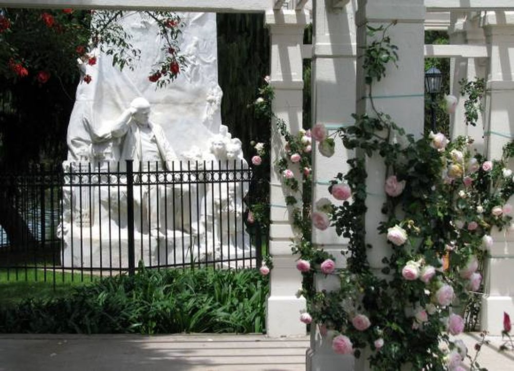 Rosas para Sarmiento