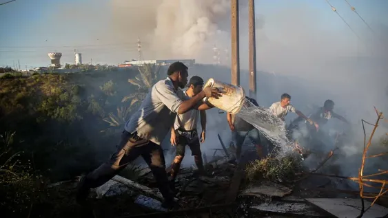 Dos muertos y 500 casas calcinadas por fuerte incendio en Viña del Mar