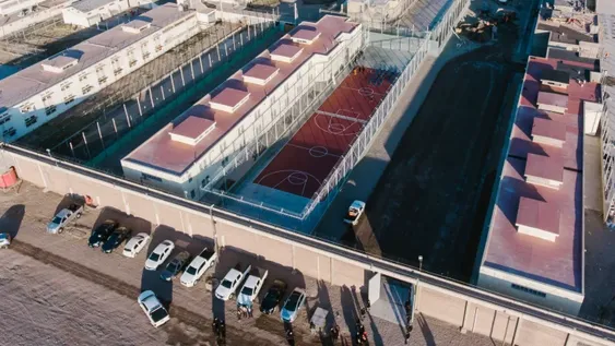 Autorizan a que presos federales sanjuaninos utilicen celulares: 13 aparatos para 120 reos