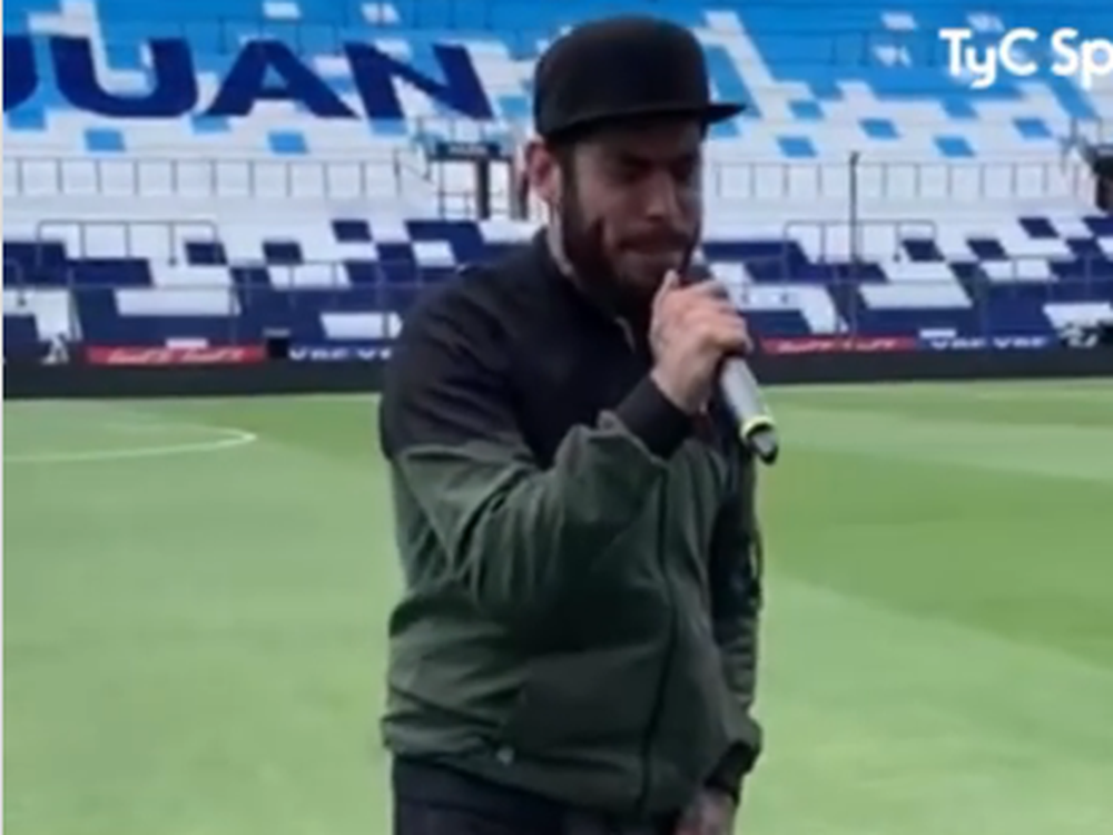 Ulises Bueno ya entró a la cancha en la prueba de sonido antes del Argentina-Brasil