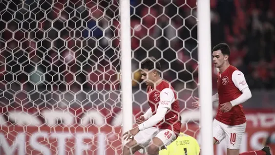 Independiente goleó 4-0 a La Guaira y sueña con la clasificación