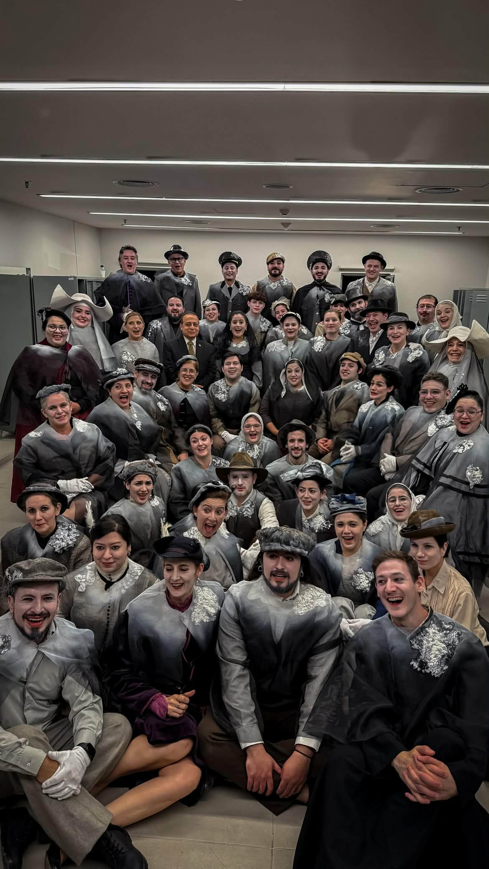 El Coro Universitario de la UNSJ en Pagliacci (2025), obra tras la cual -dijo- le pidieron dejar la agrupación