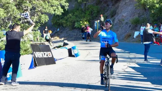 Daniel Díaz se vistió de líder