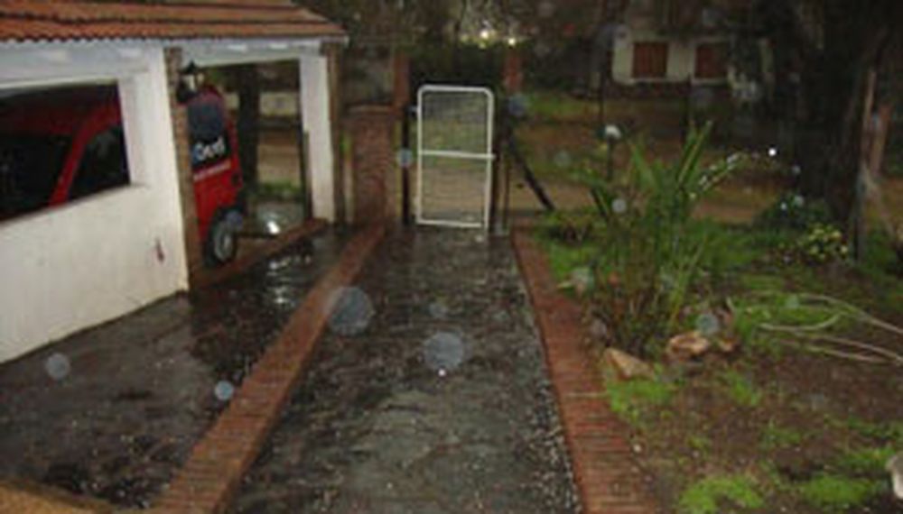 Cayó granizo en la Costa