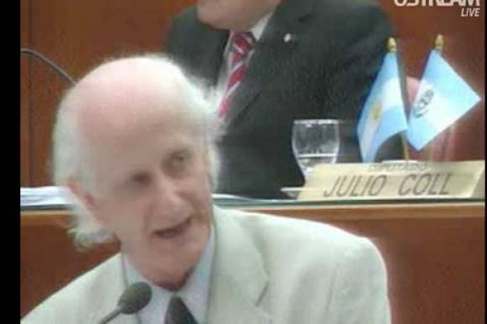 Aprobaron la enmienda constitucional para la re-re