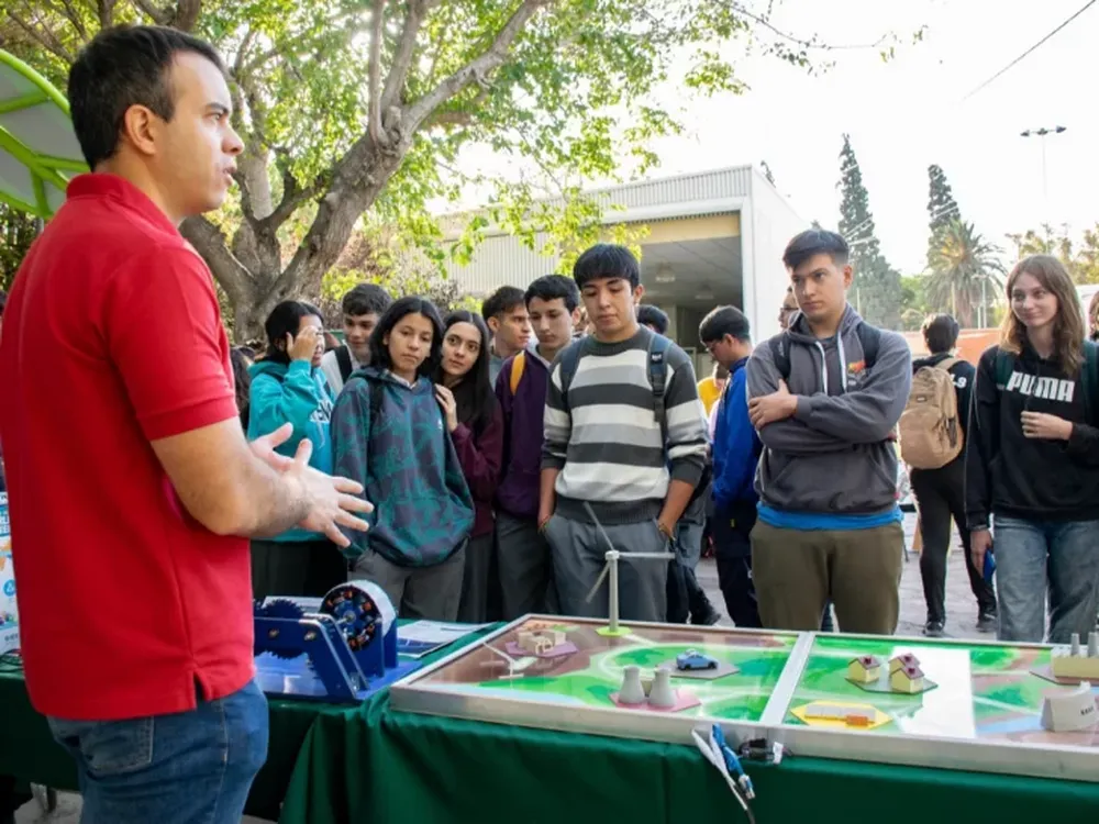 El próximo 31 d eoctubre se realizará Noche de puertas Abiertas en la Facultad de Ingeniería, como el año pasado. (Foto).