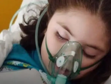 La menor sufre a diario esta nefermedad. La menor sufre a diario esta nefermedad.