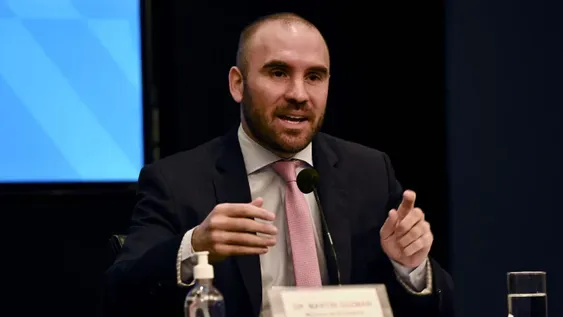 “Duela lo que duela”, el tuit de Guzmán luego de la decisión del Senado