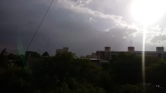 Con nubes y humedad, la máxima llegará a 36 grados este lunes