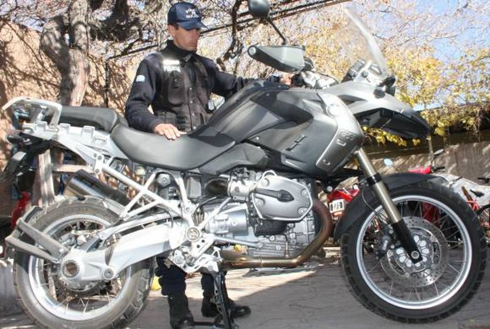 Recuperan costosa moto