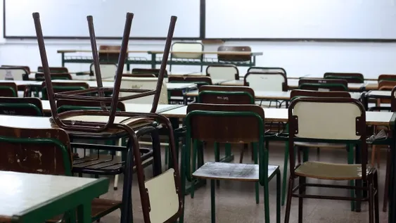 Paro: Educación dice que acatamiento fue del 9,8% y UDAP asegura que fue del 80%