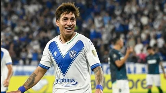 DISTINTO. Maher Carrizo es una de las nuevas joyas de Vélez y hoy será clave en el partido de ida con Racing por la Copa Libertadores.