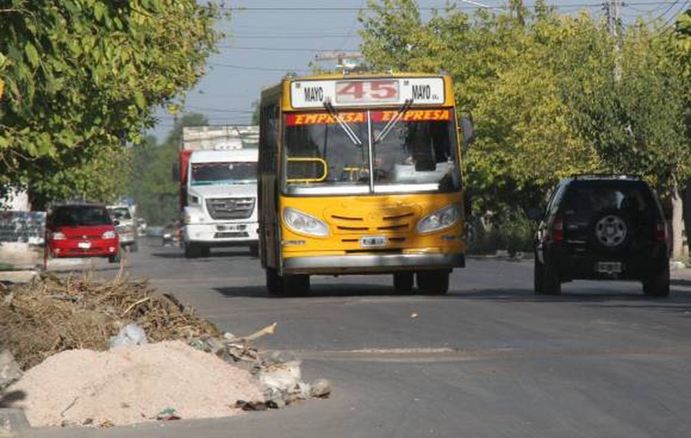 El corte de calle 5 generó caos vehicular en otra vía