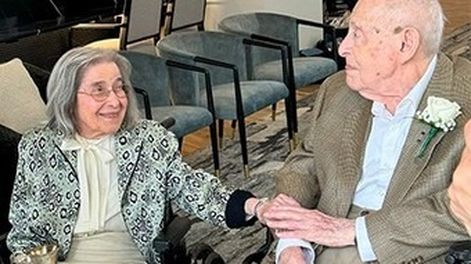 Se casaron a los 102 y 100 años: se convirtieron en los recién casados más longevos del mundo