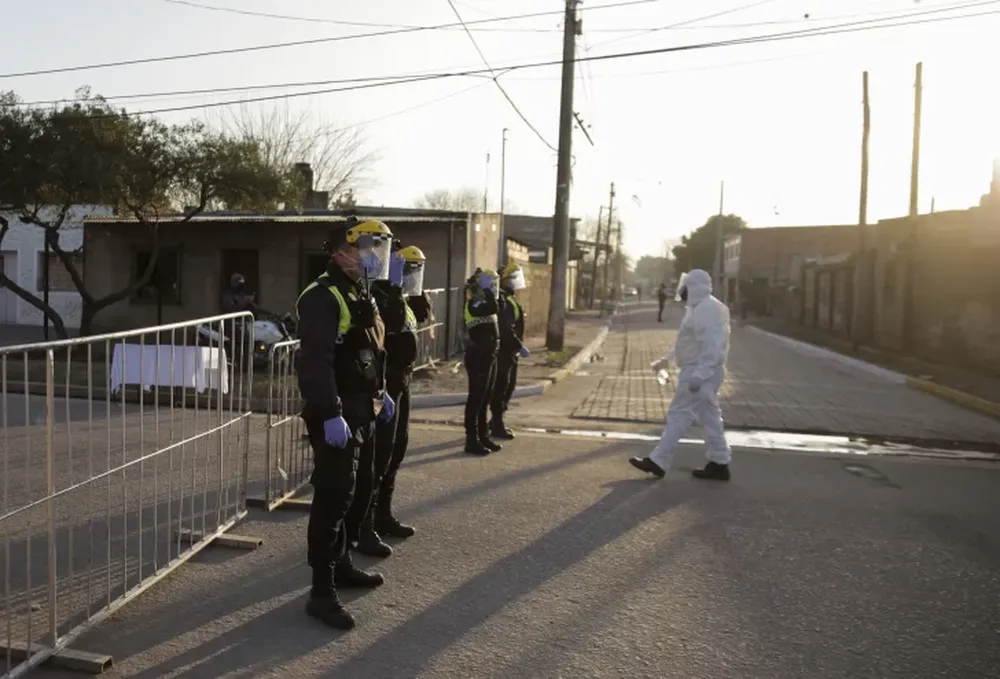 Hubo otros 4.192 casos y Salud advierte por el alza de contagios en las provincias