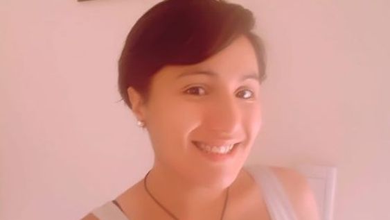 La sanjuanina que se hizo viral por escribir a mano copias de su currículum en busca de trabajo