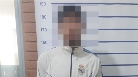 El rostro del detenido no se muestra para evitar entorpecer la rueda de reconocimiento.
