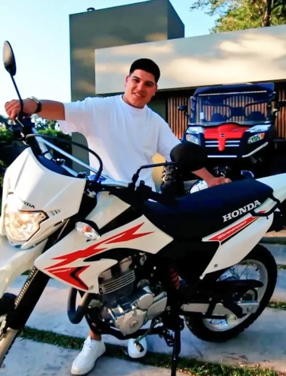 Video: el momento del choque de Thiago Medina, el ex Gran Hermano que lucha por su vida