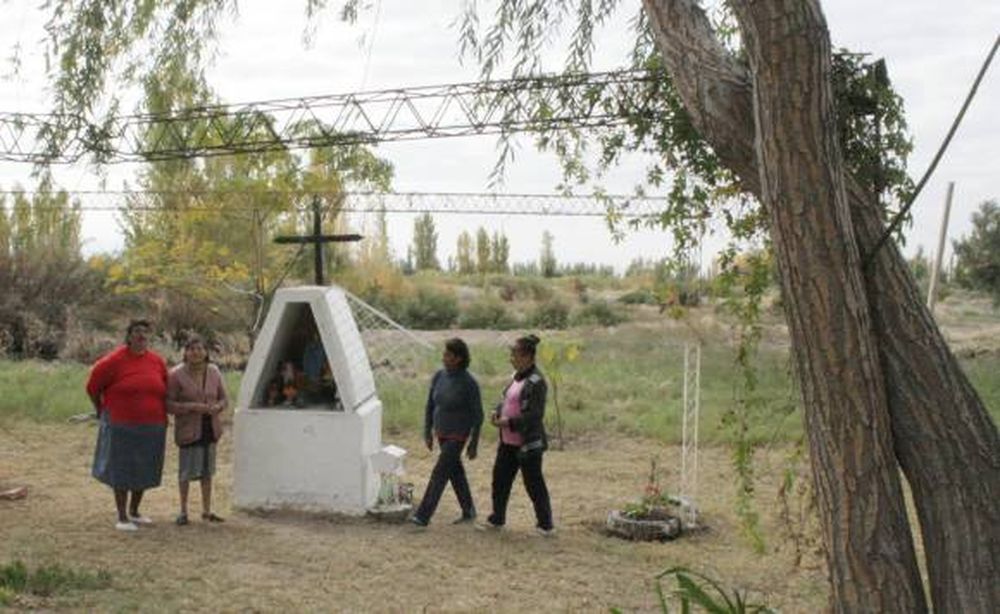 La madre protectora de los alumnos