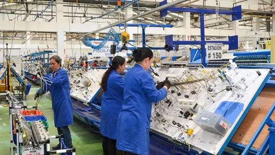 El PBI cayó 5,8% interanual en el primer trimestre del año