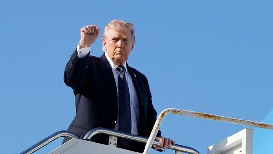 El presidente de Estados Unidos, Donald Trump aseguró que EEUU tomó el control de un barco iraní que intentaba cruzar el Golfo de Omán