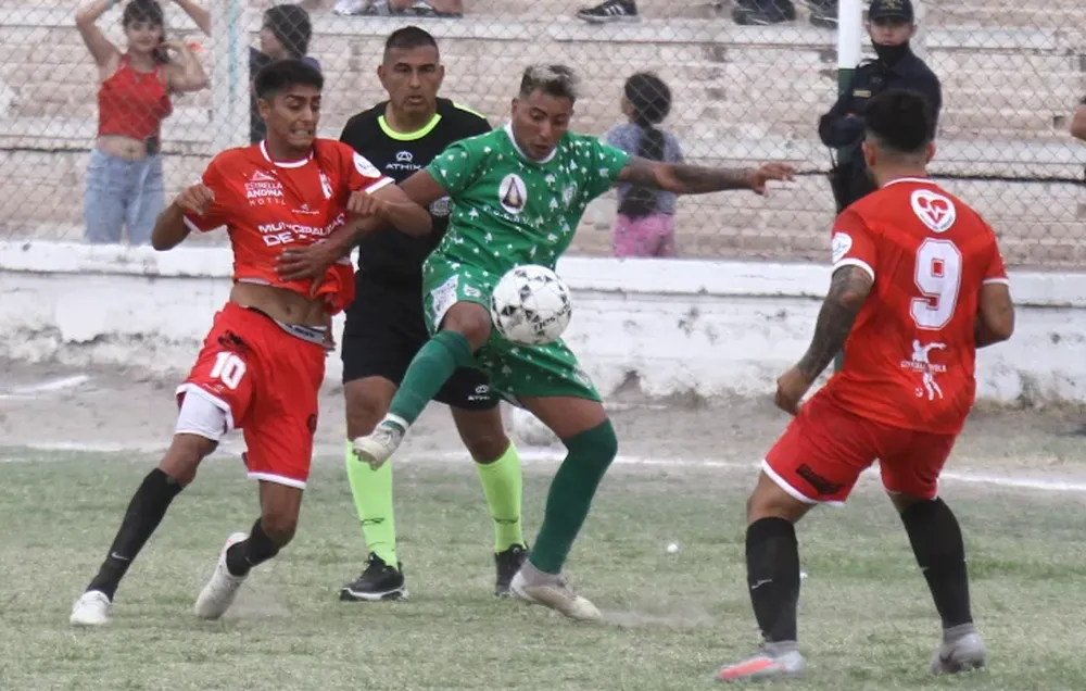 Ganó Arbol Verde y San Lorenzo se subió a la cima
