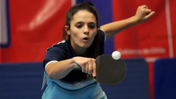 Una jugadora argentina de tenis de mesa denunció que fue violada por un colega chileno