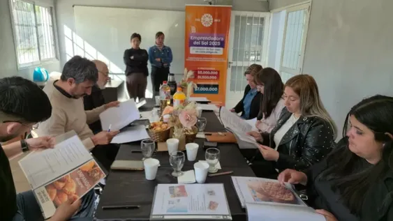 Ayer, un jurado integrado por representantes de distintos ámbitos de Ullum, eligió a la primera y segunda Emprendedora del Sol del departamento.