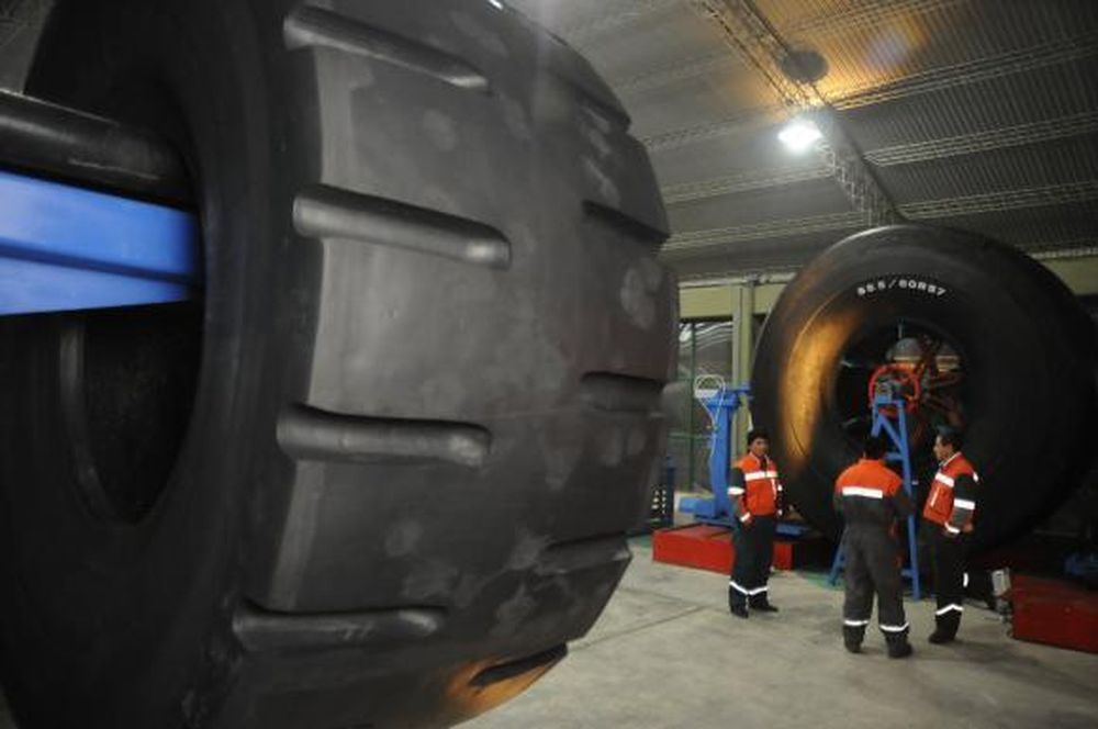 Buscarán proyectos para tratar neumáticos