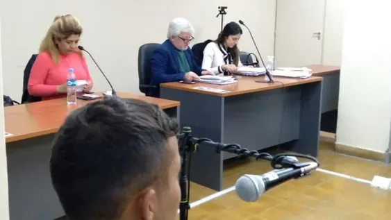 Violó a su prima y manoseó a su hermana, cárcel